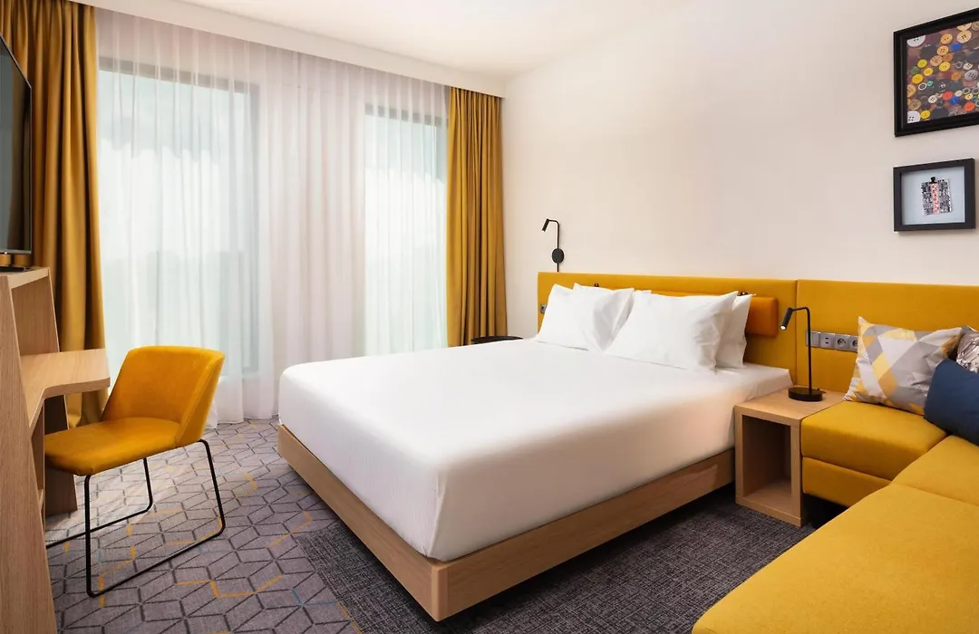 Hampton by Hilton Łódź City Center-1