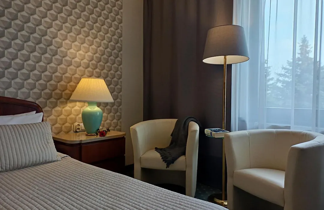 Booking Hotel & Spa-1