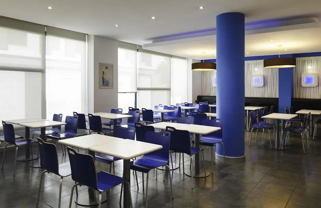 Ibis Budget Malaga Centro-1