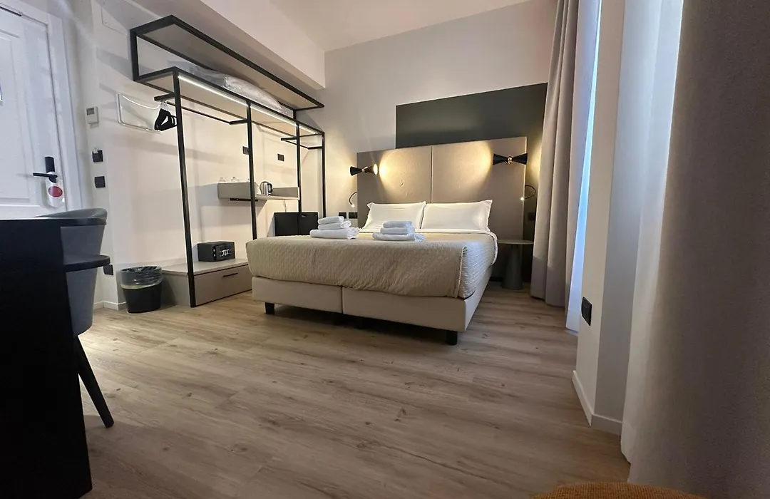 Hotel Porta Pia-1