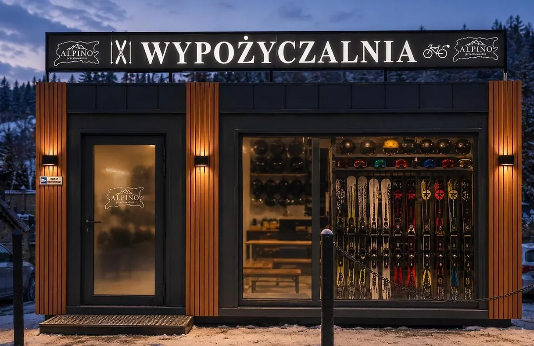 DWOREK MYŚLIWSKI HUBERT- przy samych Termach Bania i Stoku Narciarskiego Kotelnica, na miejscu wypożyczalnia nart, rowerów elektrycznych w atrakcyjnej cenie dla gości-1