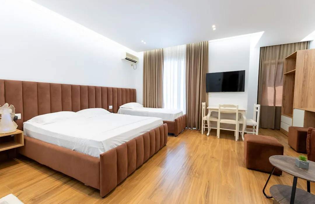 Hotel Vila Mare-1