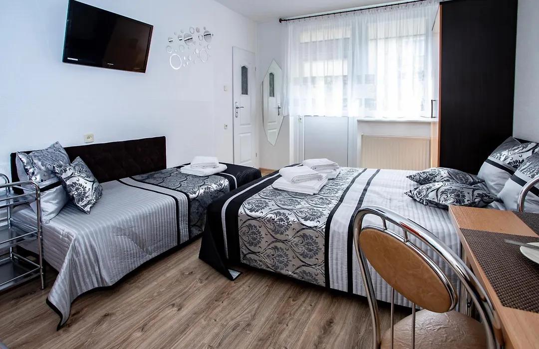 VILLA DIANA USTKA to Twój wypoczynek, wyjątkowy klimat zapraszamy-1