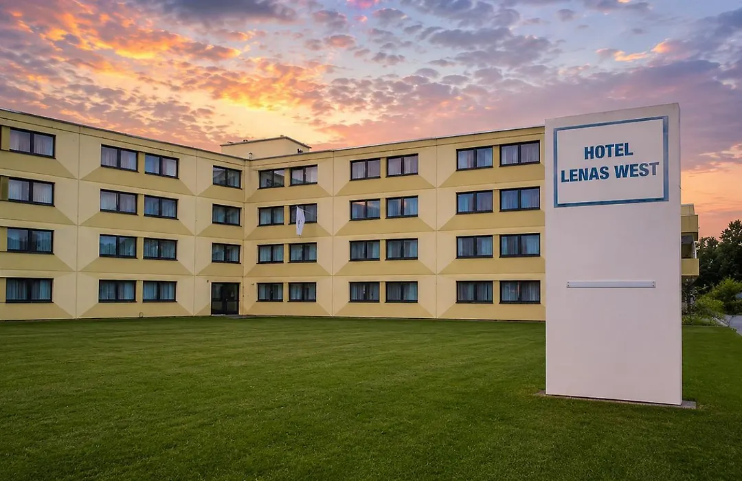 Lenas West Hotel-1