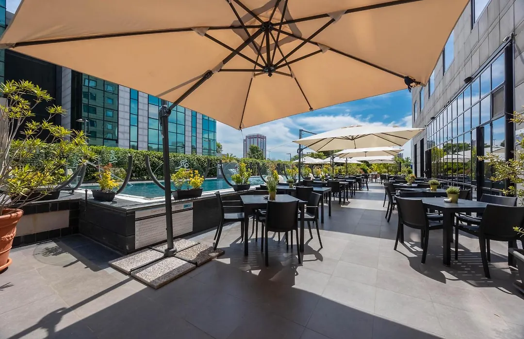 Ih Hotels Milano Lorenteggio-1