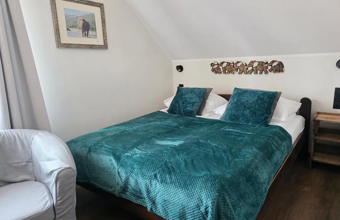4 Strony Świata Pokoje i Apartamenty-1