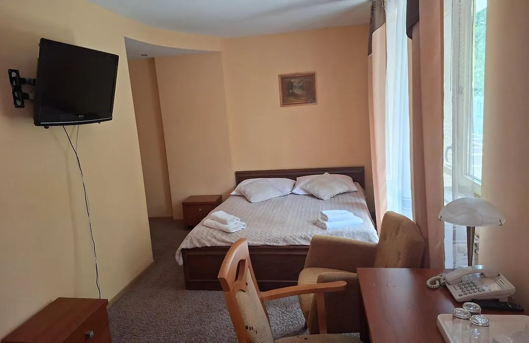 Dom Pracy Twórczej-1