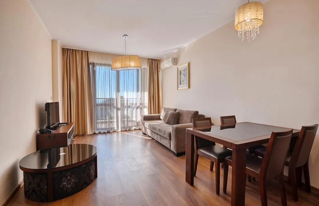Apart Hotel Golden Line-1