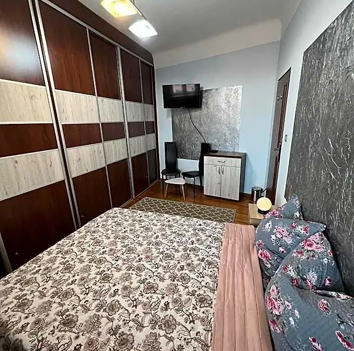 Jedności Hostel-1