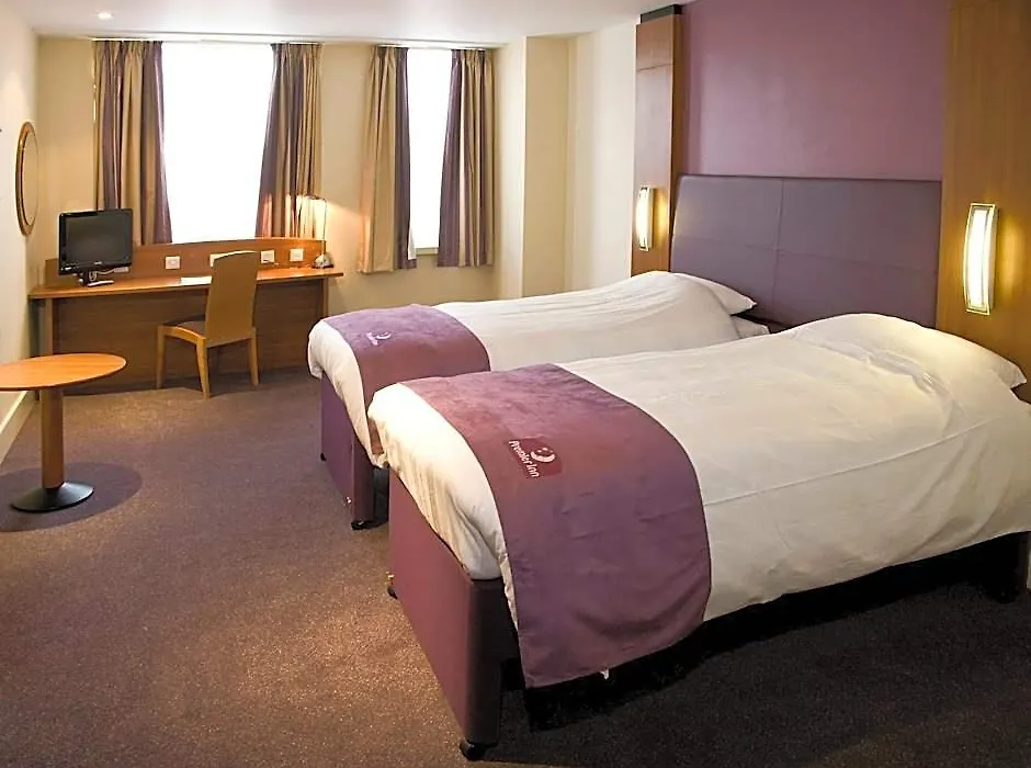 Premier Inn London City-1