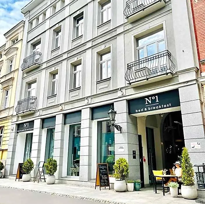 No1 Bed&Breakfast Restauracja ŚNIADANIE I PARKING W CENIE!-1