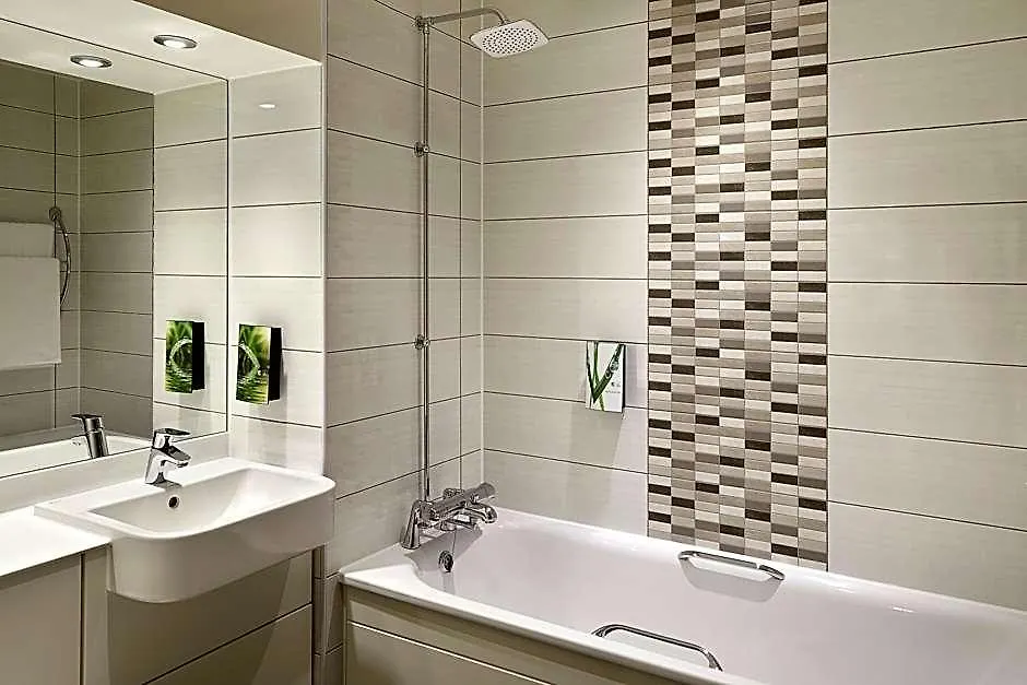Premier Inn London City-1