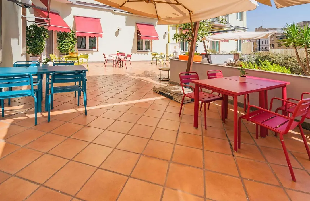 Ibis Styles Napoli Garibaldi-1