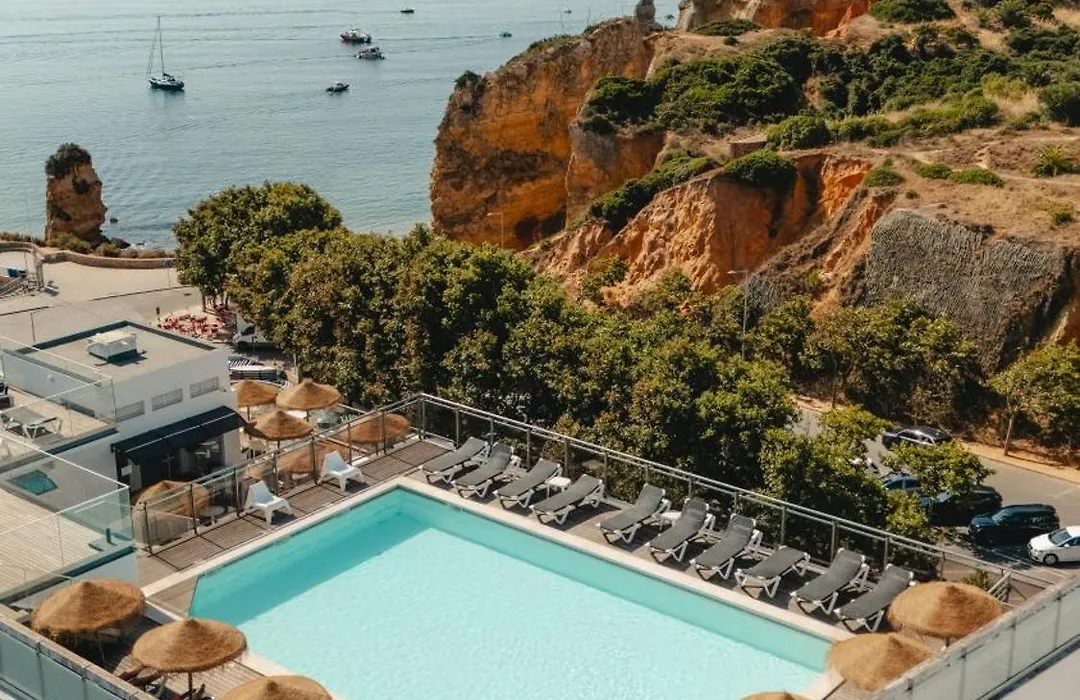 Carvi Beach Hotel-1