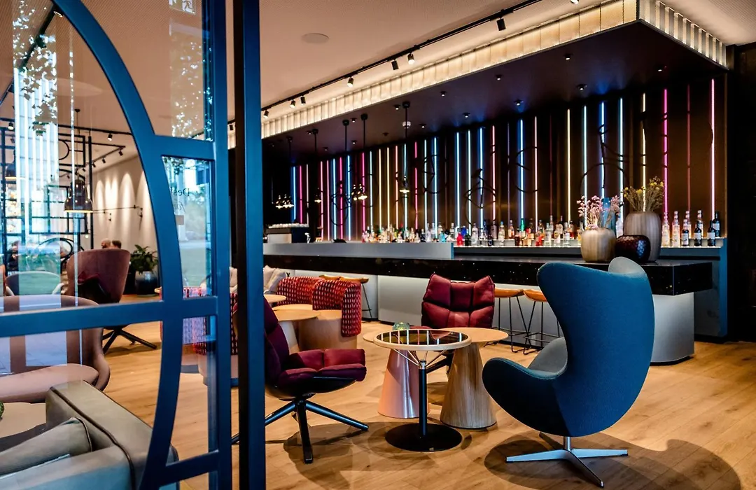 Motel One Amsterdam-1