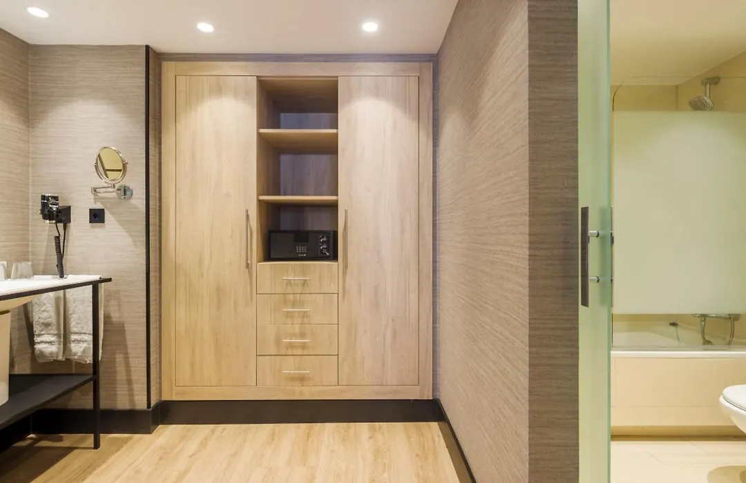 Ilunion Suites Madrid-1