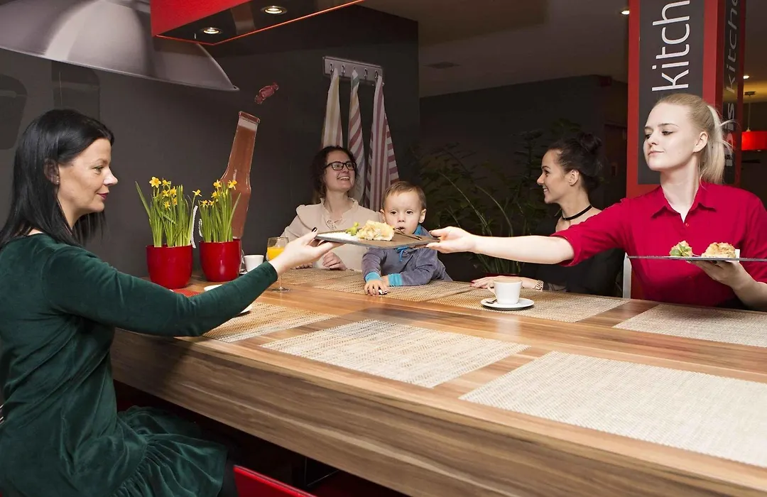 Ibis Kaunas Centre-1
