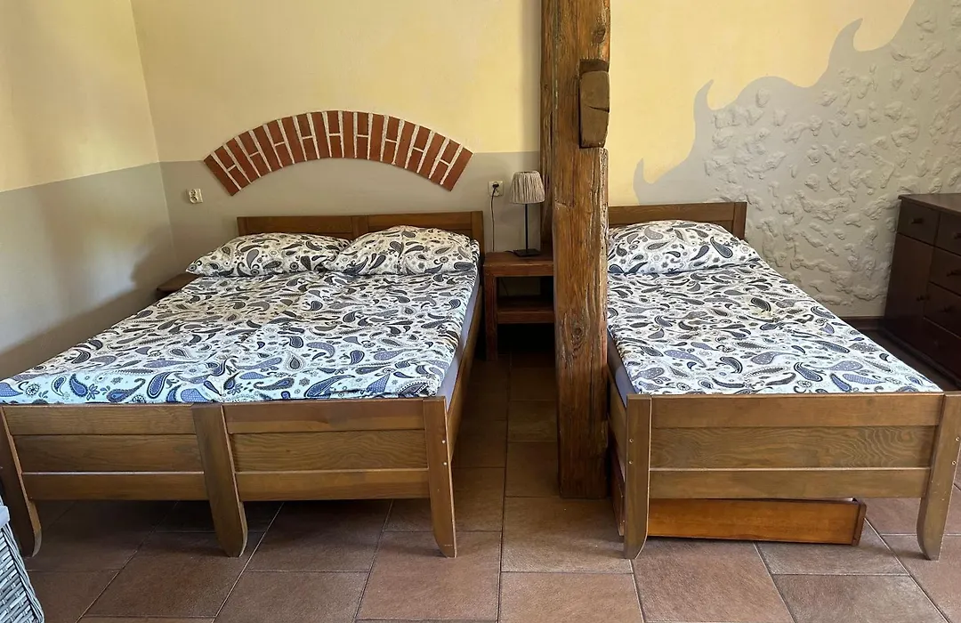 Pokoje i domki Saraceńska Chata-1