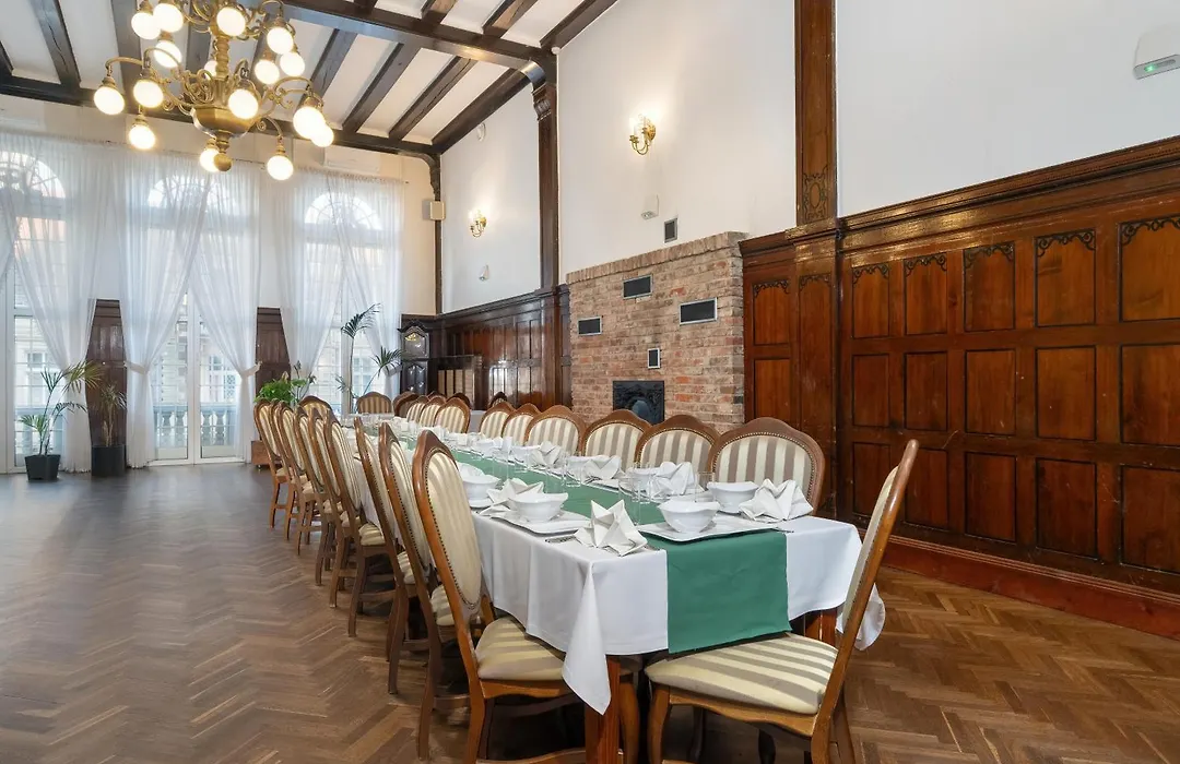 Willa Starosty Hotel & Spa-1