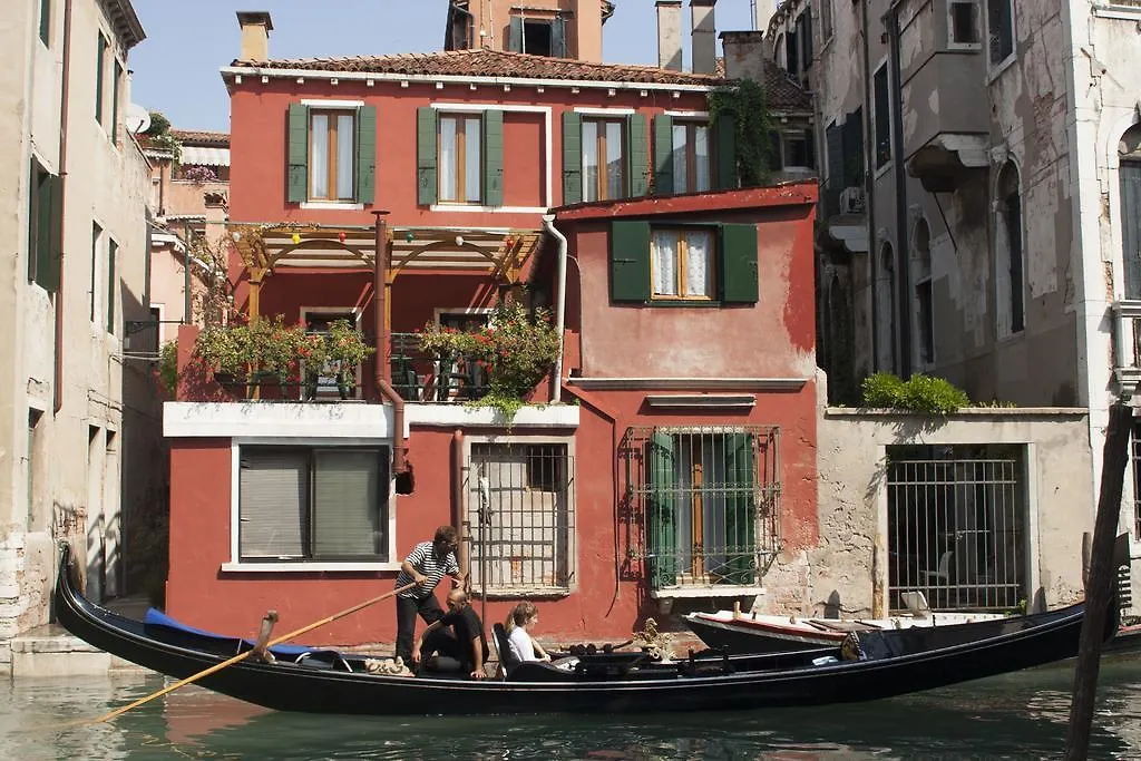 Hotel Dalla Mora-1