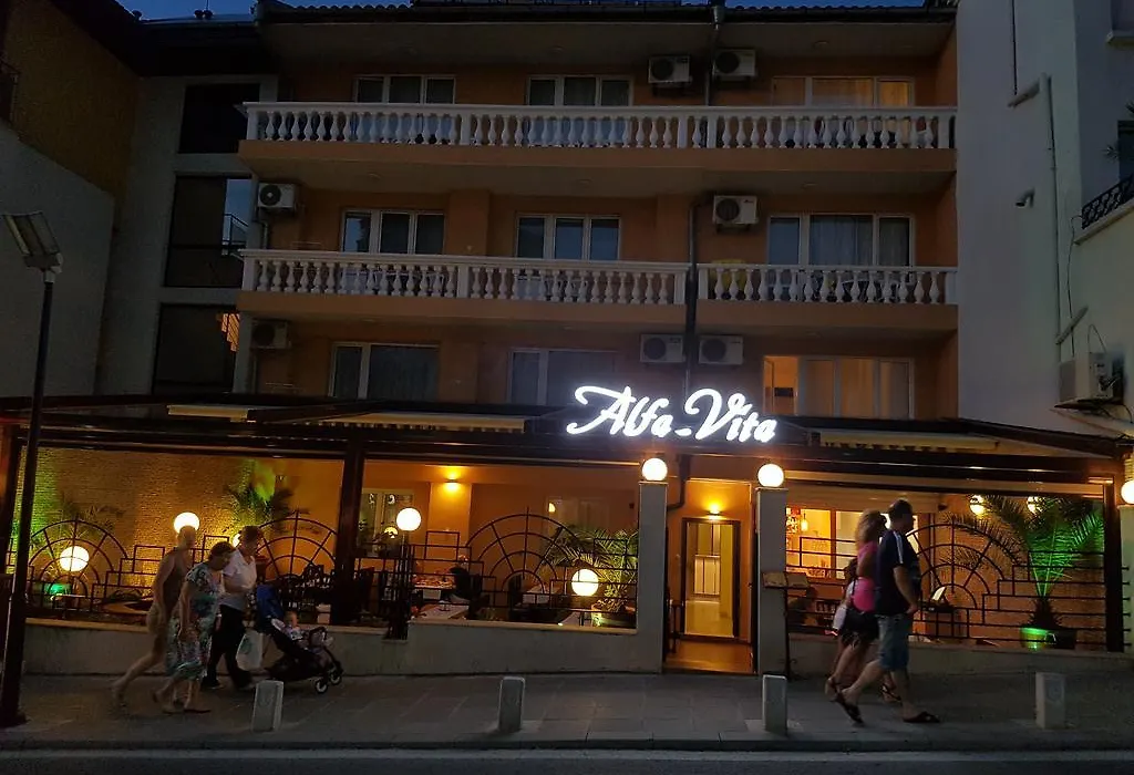 Family Hotel Alfa Vita-1