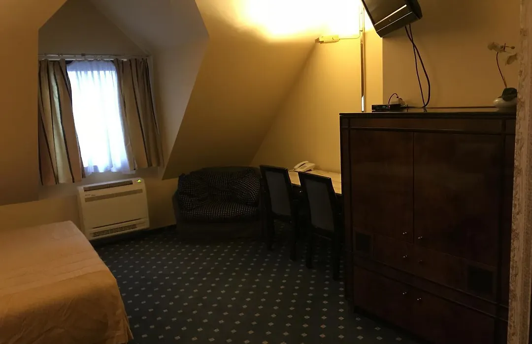 Hotel Podzamcze-1