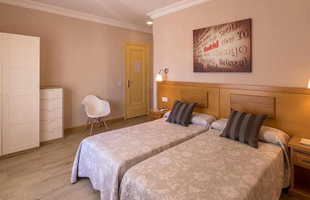 Hostal Santillan-1