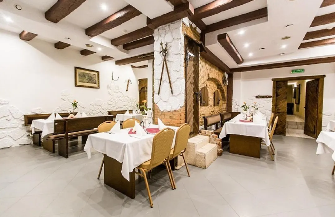 Hotel Rycerski-1
