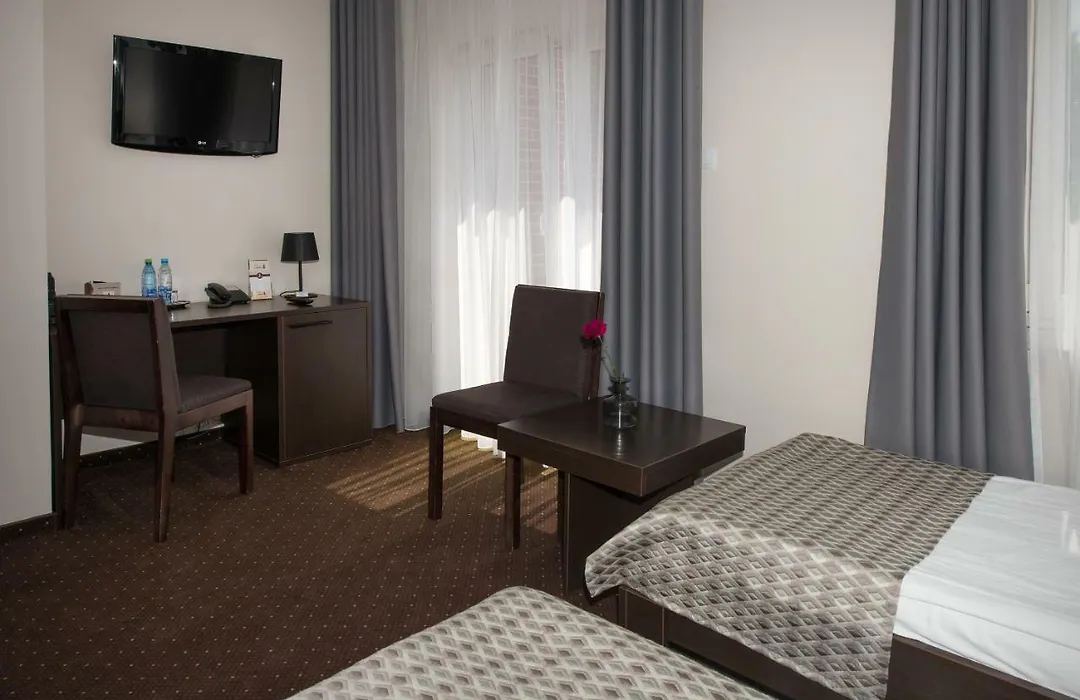 Hotel Capitol-1