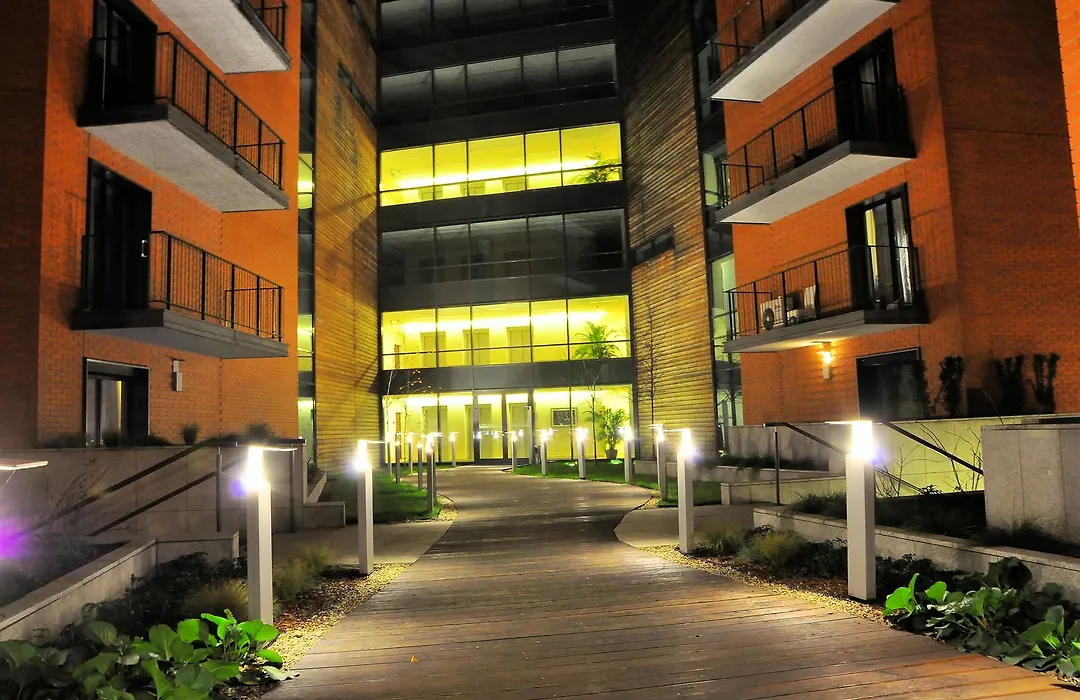 Angel City Center Krakow Aparthotel-1