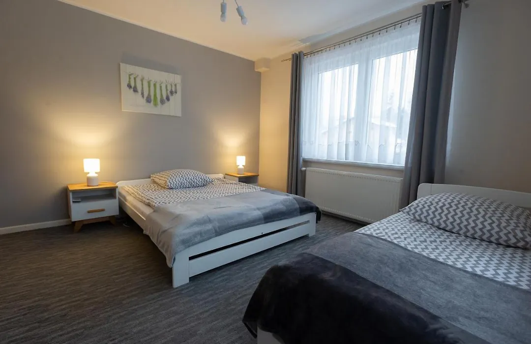 Apartamenty Pod Gondolą-1