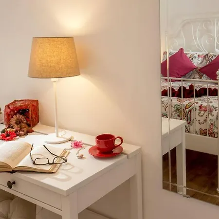 Sweet Home Piramide Rooms-2