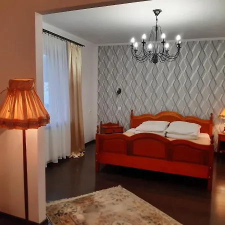 Fantazja - Restauracja i Noclegi-2