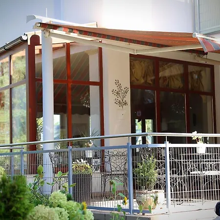 Villa Reza-2