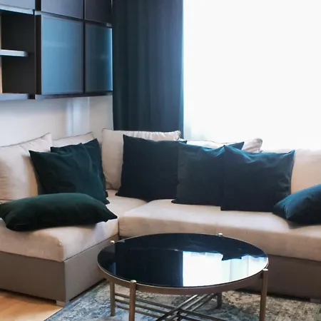 Euro-Room-2