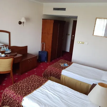 Hotel Sympozjum & Spa-2