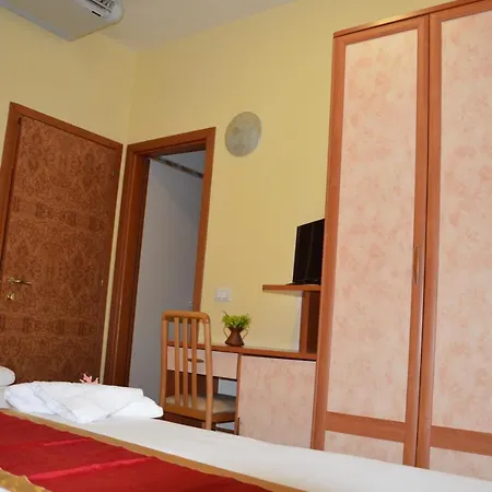 Hotel Carolin-3