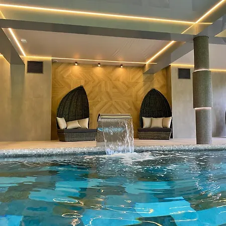Oasis Resort & Spa-3