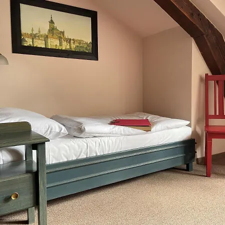U Cervene Zidle - Red Chair Hotel-2