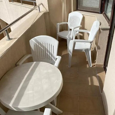 First Line Apartment At Obzor-2