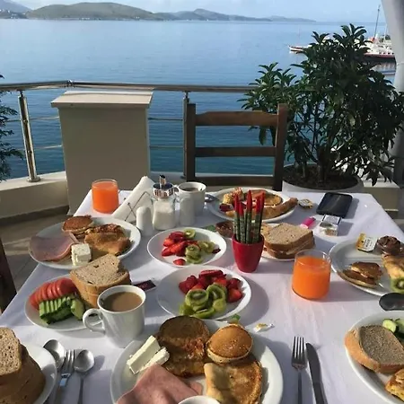 Titania Hotel-2