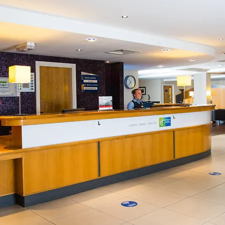 Holiday Inn Express London-Hammersmith By Ihg-3