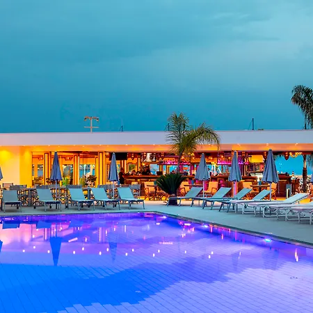 Limanaki Beach Hotel & Suites-3