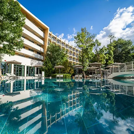 Hvd Club Bor Ultra All Inclusive - Private Beach & Free Parking-2
