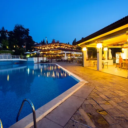 Santa Marina Holiday Village-3