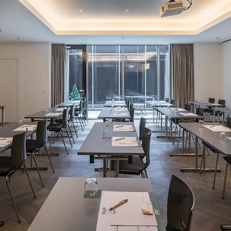 Crowne Plaza Vienna-3