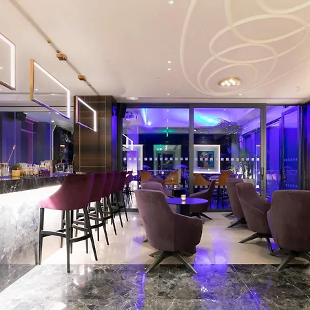 Radisson Blu Hotel, Larnaca-3