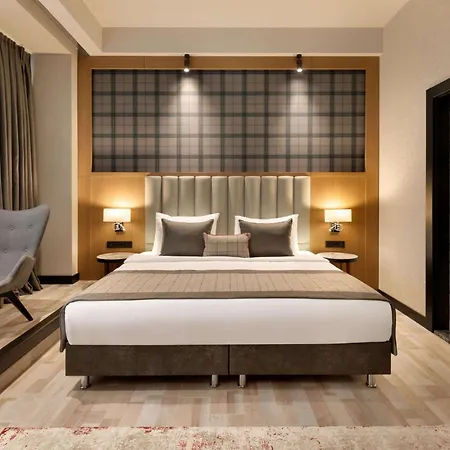 Ramada By Wyndham Budapest City Center-3