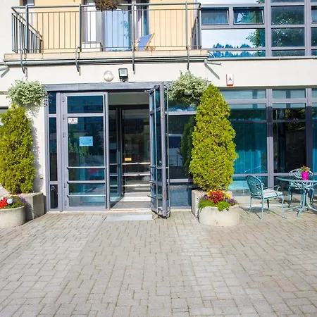 Farys - centrum Krynicy na wzgórzu wśród ciszy ze wspaniałymi tarasami widokowymi, sauna, jacuzii, siłowna, prywatny parking-2
