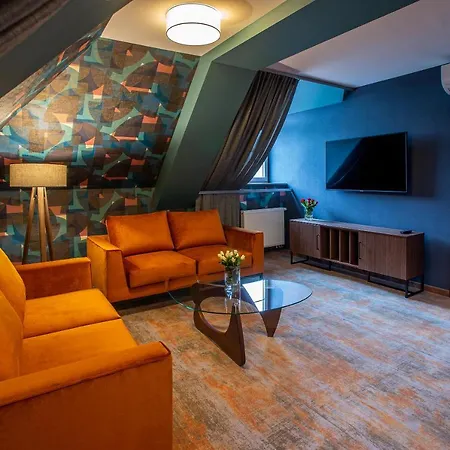 Hotel Styl 70-3